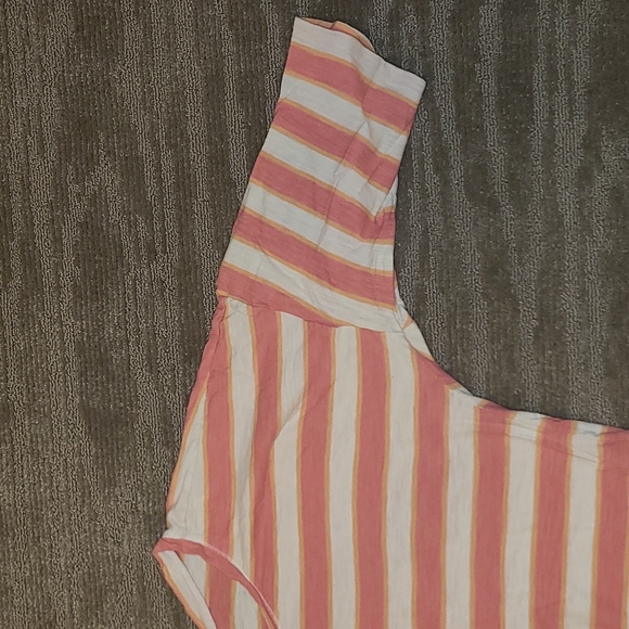 Striped Top - Picture 2 of 3